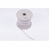 Margele Plastic Floare Sidef Pe Ata Pe Rola 1cm/9m