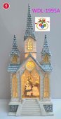 Biserica decorativa cu trei turnuri si sclipici