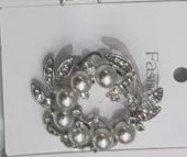Brosa Cerc Perle Cu Frunze Strasuri 6/set
