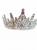 Tiara argintie inalta dramatica doar cu cristale transparente