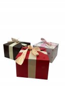 Cutie Din Carton Patrata Cu Buline Inchidere Cu Funda 10/Set