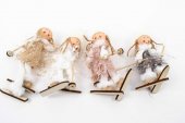 Decoratiune Craciun Inger Fetita Pe Schiuri 12/Set