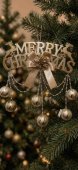 Decoratiune de agatat Merry Christmas cu globulete aurii