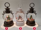 Felinar decorativ cu glob, scena de Craciun si sclipici