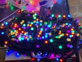 Instalatie LED V8 cu fir negru, 400 LED, 50 m, multicolor