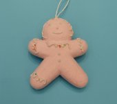 Ornament de brad omulet roz